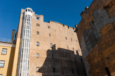 Similar image 21353799