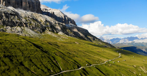 Similar image 21353863