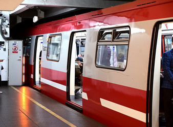 Similar image 21381884