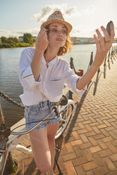 Similar image 21397381