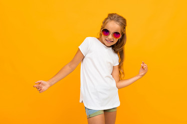 Similar image 21411560