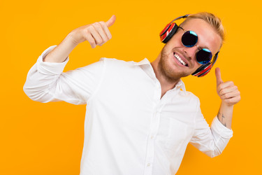 Similar image 21412995