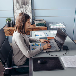 Similar image 21408682