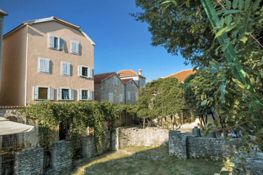 Similar image 21393423