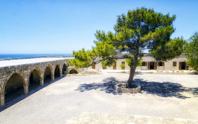 Similar image 21393505