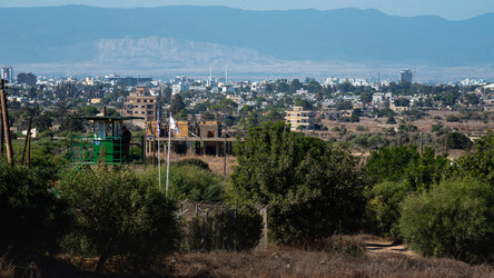 Similar image 21390039