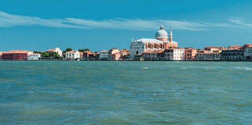 Similar image 21393035