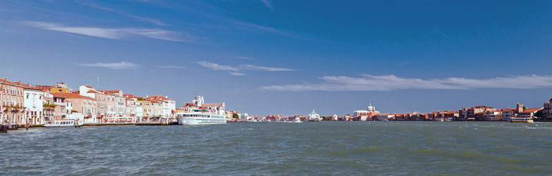 Similar image 21393042