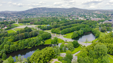 Similar image 21387550