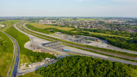 Similar image 21387682