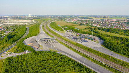 Similar image 21387685