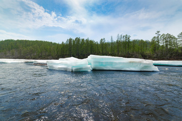 Similar image 21383515