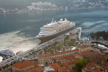 Similar image 21405069