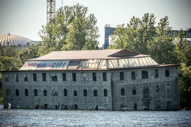 Similar image 21426697