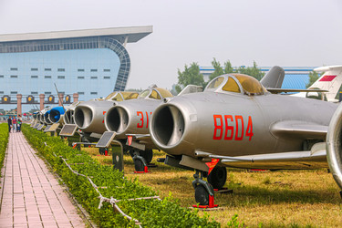 Similar image 21423011