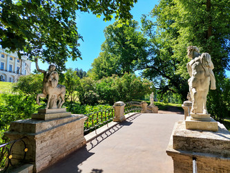 Similar image 21423893