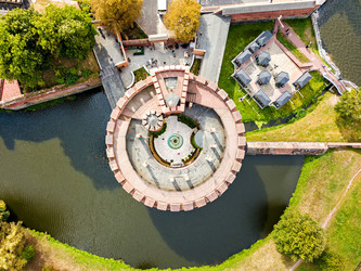 Similar image 21428783