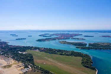 Similar image 21429783