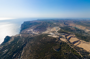 Similar image 21430761