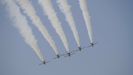 Similar image 21435675