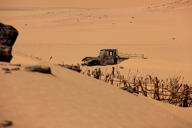 Similar image 21435854