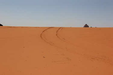 Similar image 21463050