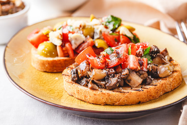 Similar image 21437060