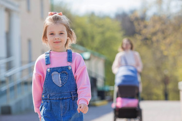 Similar image 21437379