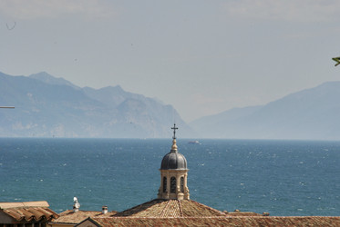 Similar image 21441543