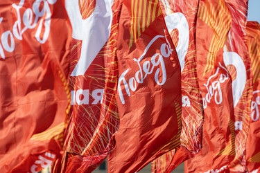 Similar image 21446420