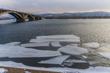 Similar image 21496300