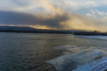 Similar image 21496313