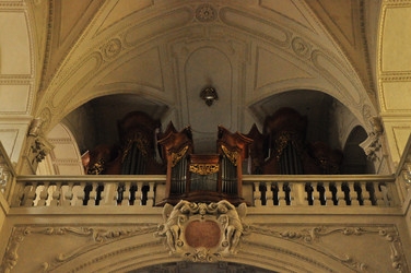 Similar image 21503370