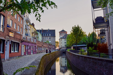 Similar image 21493863