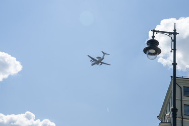 Similar image 21500212