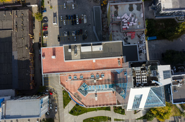 Similar image 21513351