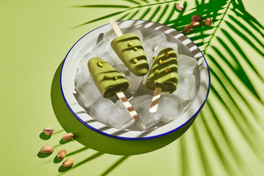 Similar image 21517637