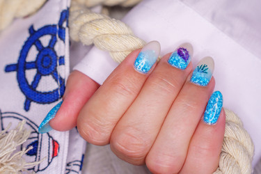 Similar image 21515104