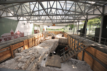 Similar image 21543956