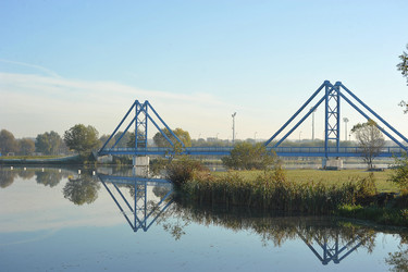 Similar image 21543624