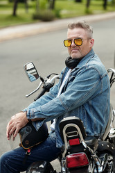 Similar image 21595150