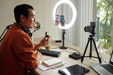 Similar image 21600320