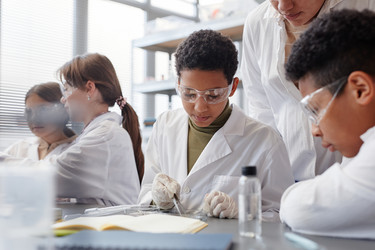 Similar image 21585376