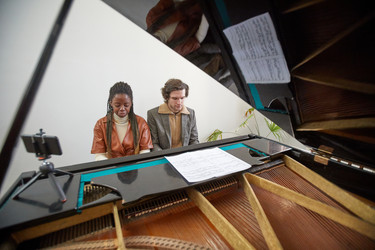 Similar image 21593794