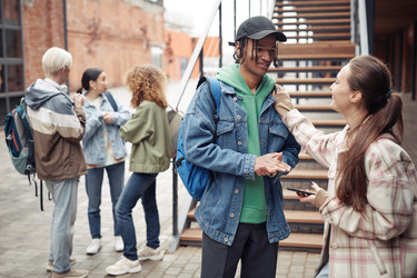 Similar image 21604310