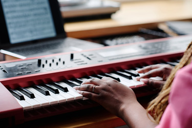 Similar image 21605940