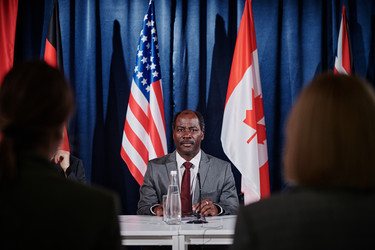 Similar image 21595714