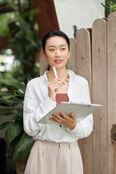 Similar image 21590402