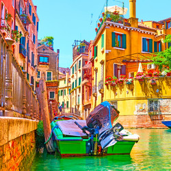 Similar image 21595913