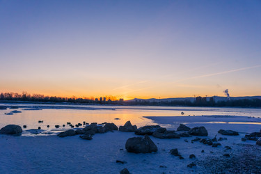 Similar image 21551198